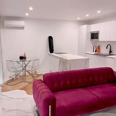 Appartement Avec Balcon Proche Du Port Saint-raphael